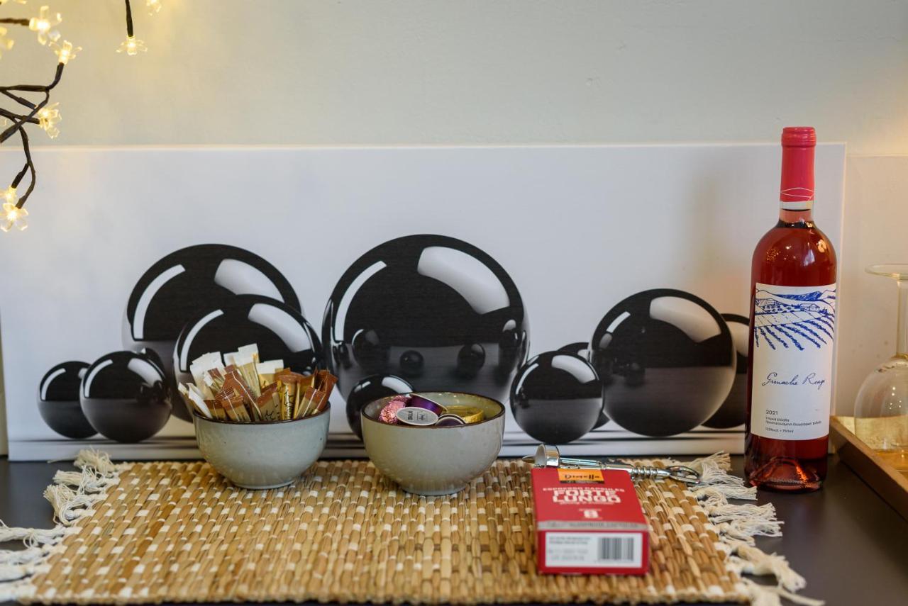 Patras' Hitech Apartment Eksteriør billede