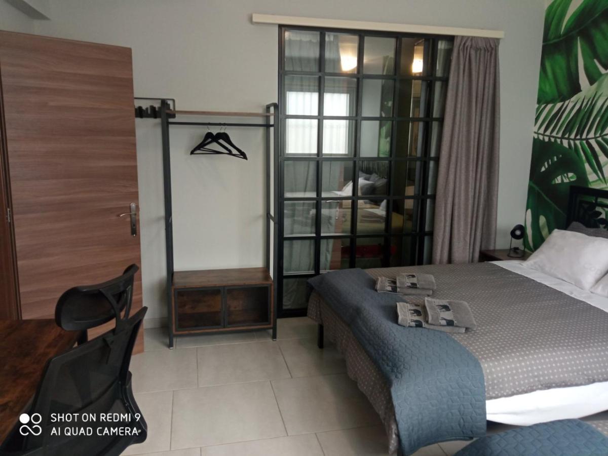 Patras' Hitech Apartment Eksteriør billede